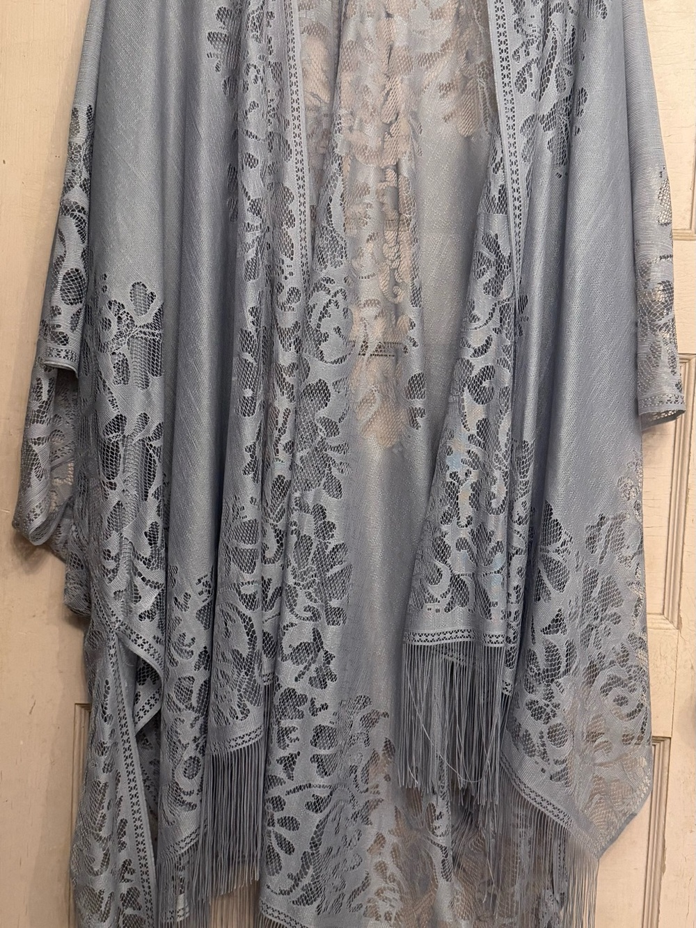 Light Gray/Blue Lace Fringe Kimono